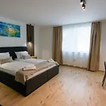 Gyulai Varpark 아파트 *